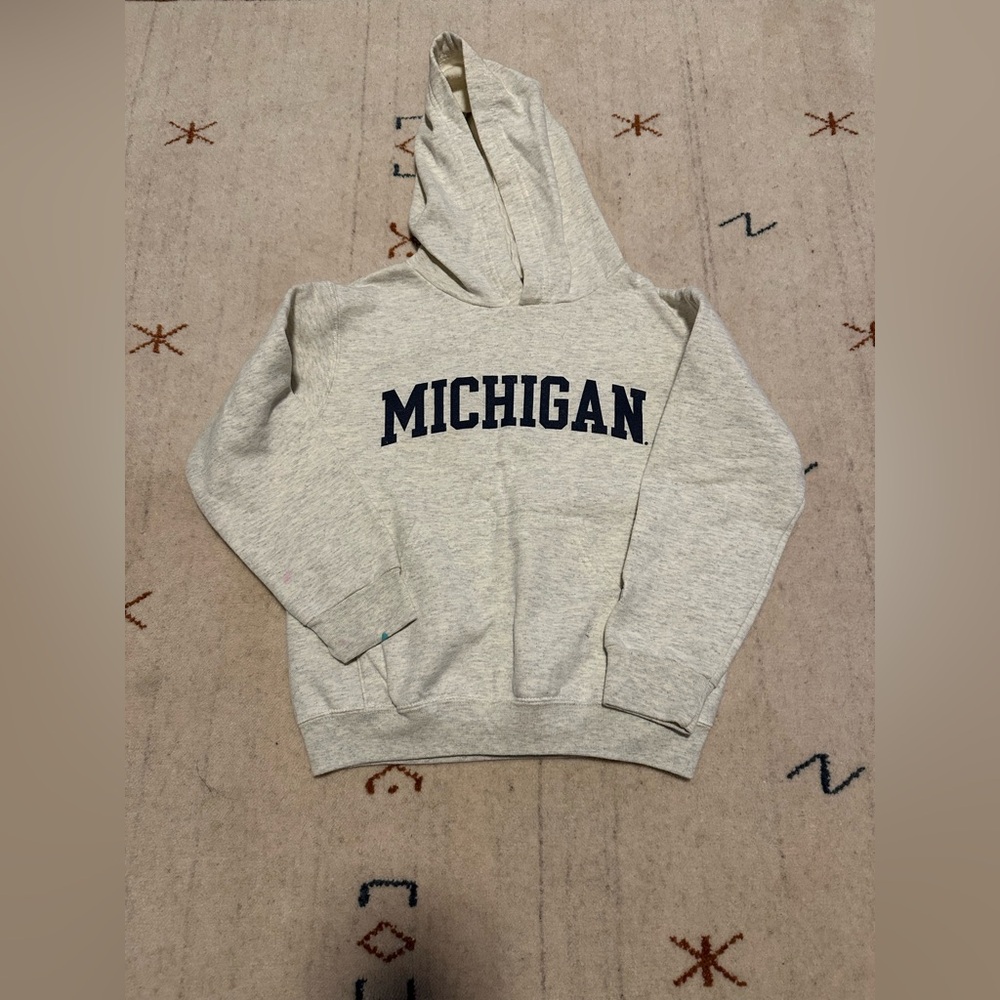Michigan hoodie youth size 6-7